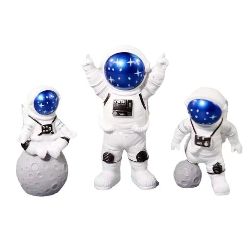 4pcs Small Creative Astronaut Ornaments; Desktop Ornaments; TV Cabinet Ornaments